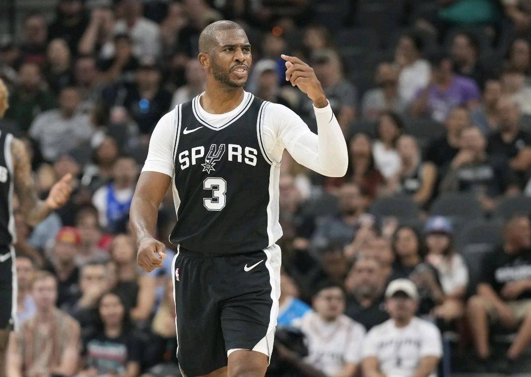 保罗20年生涯一共打了40场替补全给了勇士(保罗打了几年nba)