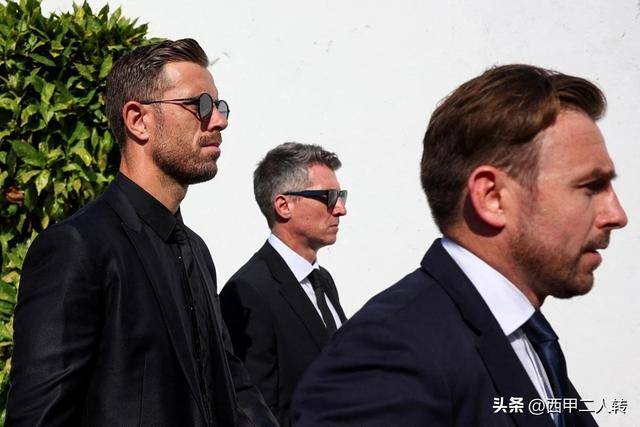 未参加若塔葬礼，球迷冲爆迪亚斯社媒忘恩负义的东西(若塔转会)